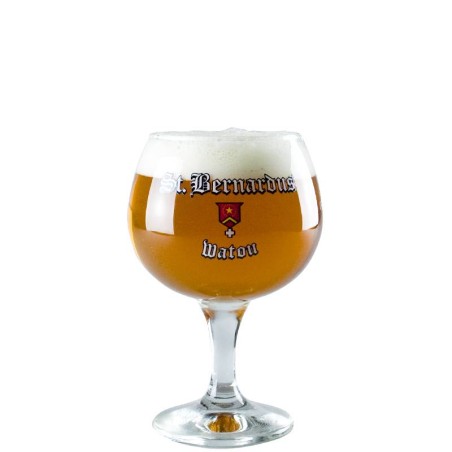 Verre Saint Bernardus 33 cl rempli de bière blonde avec mousse onctueuse